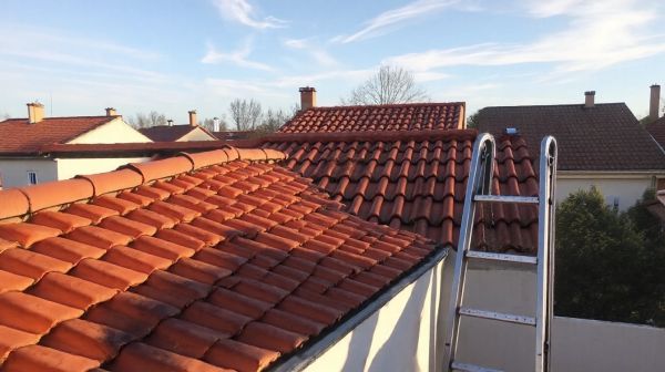 Découvrez les conseils des couvreurs à Blagnac pour vos toits